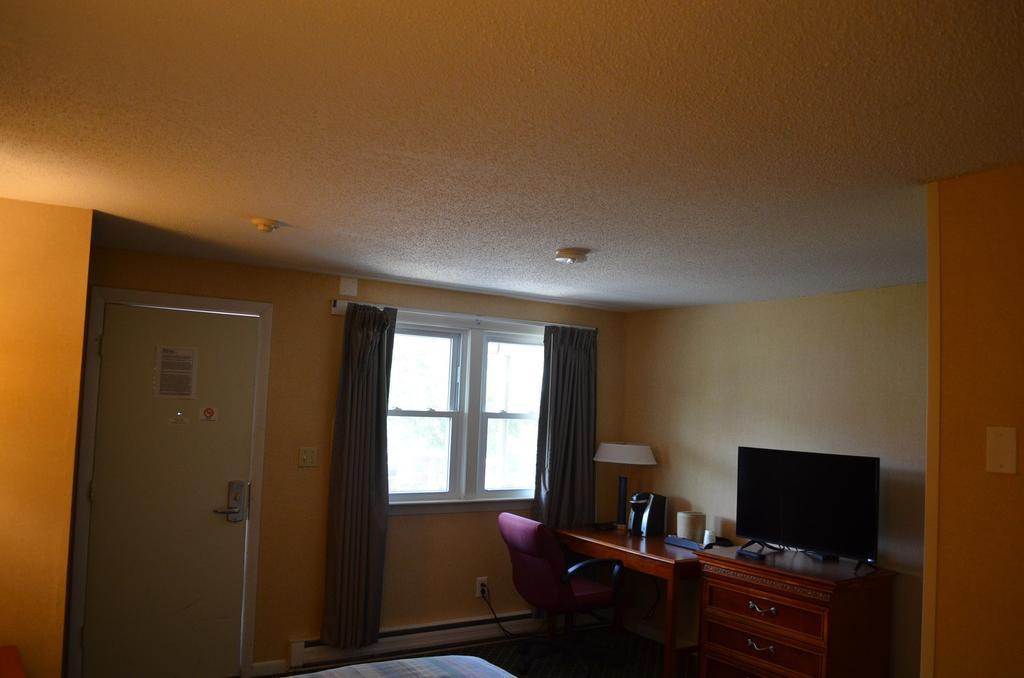 Hyannis Host Inn Dış mekan fotoğraf